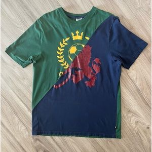 ❌SOLD❌ Vintage 90s Tommy Hilfiger Crest Soccer Lion T Shirt